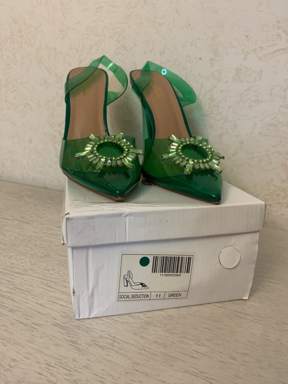 Mata green crystal embellished PVC sling back pumps, size 11 - Picture 6 of 7